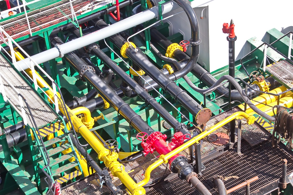 Clarksons Bunkering | Pipes and valves on a vessel